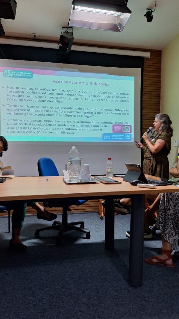 eixo-maconha-e-psicodelicos-do-crp-rj-participa-do-ii-congresso-brasileiro-sobre-psicodelicos