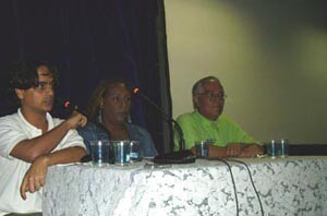mostra-exibe-documentario-bombadeiras01-300x198.jpg