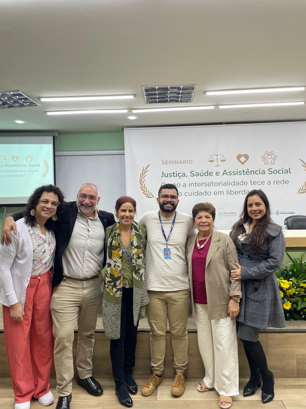 crp-rj-colabora-com-defensoria-publica-do-rio-de-janeiro-em-seminario-sobre-justica-saude-e-assistencia-social-realizado-no-dia-1-de-agosto